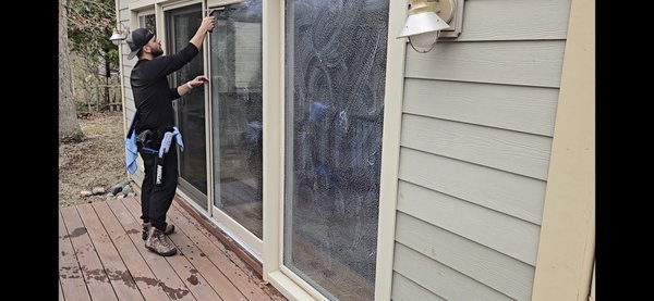 Window Cleaning – Full Exterior + Ladder Access – Alto - This project involved a full exterior window cleaning, including standard windows, large glass panels, upper-level windows, and skylights requiring ladder access.

We used professional tools and techniques to remove dirt, water spots, and buildup, leaving a streak-free finish on all glass surfaces.

Special attention was given to detail work around frames, edges, and high-reach areas to ensure a consistent, spotless result.

The result is crystal-clear windows that improve both the appearance of the home and natural light inside.