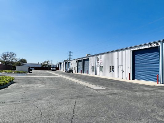 Rosedale Commercial Property - Great opportunity in Northwest Bakersfield. Over 17,000 total. Currently 2900 sq ft available for rent.
AVAILABLE NOW! Rosedale Commercial Property - Great opportunity in Northwest Bakersfield. Over 17,000 total. Currently 2900 sq ft available for rent.
AVAILABLE NOW!