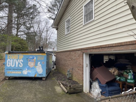 Spring Cleaning! - SPRING is right around the corner and you all know what that means.. It's time for Spring Cleaning. The Stand Up Guys Junk Removal Crew is here to assist you with the entire process of de-cluttering for 2023! From helping with cleaning out the junk to hauling it away, The Stand Up Guys are here for you.