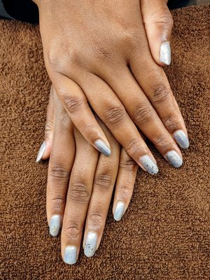 Basic Manicures - When you book a basic manicure with me, this is what you can expect for the end result! Options are no polish, buff to a high shine, or polish with nail lacquer. Choose from over 400 different colors in my salon!