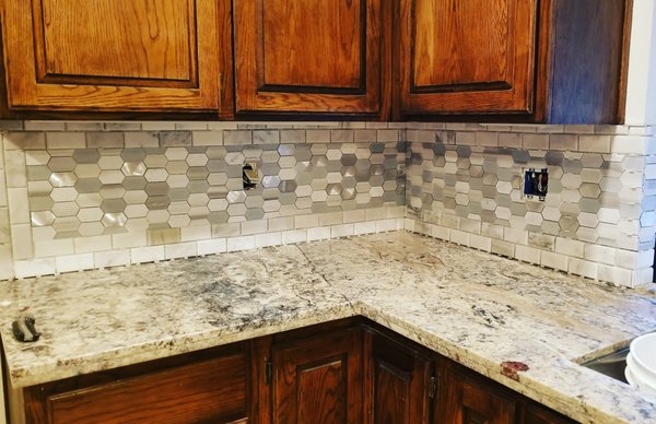 Backsplash - Small changes can revitalize a kitchen. Backsplash - Small changes can revitalize a kitchen.