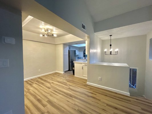 Full Tempe Apartment Renovation - Our customer contacted us in search of giving her outdated, Tempe apartment unit a very much needed facelift. This unit received a beautiful and fresh new paint job which transformed her unit into a much more refreshing living space. On top of their new fresh walls, our customer chose beautiful white oak lvp which would replace a very old and worn down carpet floor, ultimately giving their unit a completely different look. This renovation also included brand new quartz countertops to her kitchen and bath areas, and a refinishing touch to their showers as well. Full Tempe Apartment Renovation - Our customer contacted us in search of giving her outdated, Tempe apartment unit a very much needed facelift. This unit received a beautiful and fresh new paint job which transformed her unit into a much more refreshing living space. On top of their new fresh walls, our customer chose beautiful white oak lvp which would replace a very old and worn down carpet floor, ultimately giving their unit a completely different look. This renovation also included brand new quartz countertops to her kitchen and bath areas, and a refinishing touch to their showers as well.