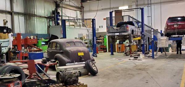 Icon Automotive, Striving for the Best! - Our goal is to provide the repairs you need without any hassles. We're skilled at doing everything from replacing tires to fixing major engine problems. No matter the job, we use high-quality products and replacement parts. We believe it's our focus on the details that makes our repairs so effective. Icon Automotive, Striving for the Best! - Our goal is to provide the repairs you need without any hassles. We're skilled at doing everything from replacing tires to fixing major engine problems. No matter the job, we use high-quality products and replacement parts. We believe it's our focus on the details that makes our repairs so effective.