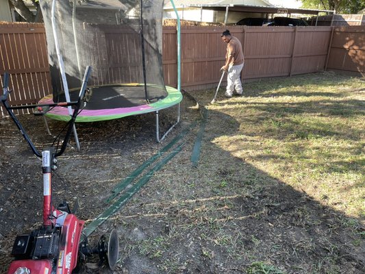 Backyard re-sod - Client had no grass in the backyard. We re-sod the whole yard and regraded. Install emerald zoysia with a small section of pea gravel. Backyard re-sod - Client had no grass in the backyard. We re-sod the whole yard and regraded. Install emerald zoysia with a small section of pea gravel.