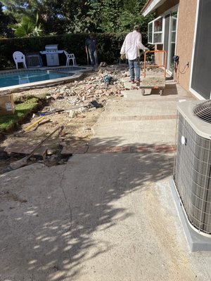 Concrete demo - 50’x13’x.5’
Long day of concrete removal. Got it done! Call us! Concrete demo - 50’x13’x.5’
Long day of concrete removal. Got it done! Call us!