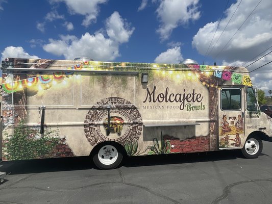 FOOD TRUCK AND TRAILER MANUFACTURE - WE CUSTOM MAKE FOOD TRUCKS AND TRAILERS ALL BRAND NEW. WE MAKE SURE YOUR SATISFIED WITH YOU DREAM FOOD TRUCK OR TRAILER