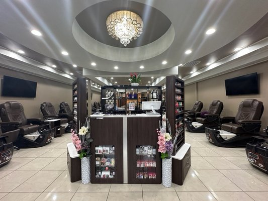 Dash Nail Bar: Your Pampering Haven - Welcome to Dash Nail Bar, the ultimate pampering space where luxury meets relaxation. Indulge in our exquisite nail treatments, unwind in our serene ambiance, and let our skilled technicians create artistry on your fingertips.