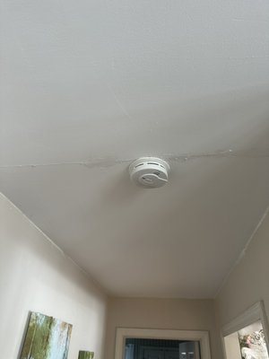 Cracks remove - Remove crack in a wall Cracks remove - Remove crack in a wall