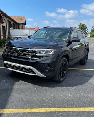 3yr Ceramic Coating - This 3yr Ceramic was done on a 23 VW Atlas. Buffed out the scratches and minor imperfections, after we sterilized the paint for ceramic application and then applied the coating.
See pics for results 3yr Ceramic Coating - This 3yr Ceramic was done on a 23 VW Atlas. Buffed out the scratches and minor imperfections, after we sterilized the paint for ceramic application and then applied the coating.
See pics for results