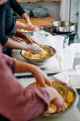 Team Building Cooking Class - With different locations in Los Angeles, OC, San Francisco and Palo Alto, our in person private classes are available and fully customizable! Our service includes: scouting of authentic and engaging chefs, charcuterie board and welcome drink, invitation and save the date.
Whether if you decide to host a pasta competition or a relaxing Thai dinner, IMPASTIAMO has the perfect solution for you. Team Building Cooking Class - With different locations in Los Angeles, OC, San Francisco and Palo Alto, our in person private classes are available and fully customizable! Our service includes: scouting of authentic and engaging chefs, charcuterie board and welcome drink, invitation and save the date.
Whether if you decide to host a pasta competition or a relaxing Thai dinner, IMPASTIAMO has the perfect solution for you.
