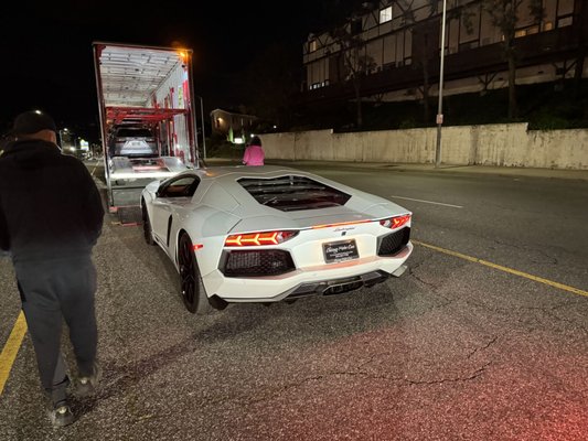 Enclosed Trailer Transport - We offer open trailer or enclosed trailer transports nationwide - in all 50 states. Transport your exotics, brand new vehicles, or classic vehicles in an enclosed trailer to eliminate dings and nicks from road debris.