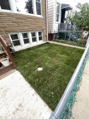 Front Yard Sod Replacement - This job was for a customer that had sod laid incorrectly before. The ground was dry and crackingg which left a huge dead grass patch. We proceed to use the sod cutter to remove the existing sod. After the sod was removed we tilled the soil then graded it. After the soil was graded the sod was placed in a staggered pattern.