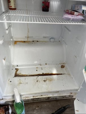 Move out cleaning -Deep Cleaning - Deep cleaning services are the best way to ensure all surfaces, even those usually hidden by appliances and furniture are properly cleaned and can last longer