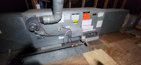 Furnace repair. Ignitor replacement - Furnace repair. Ignitor replacement