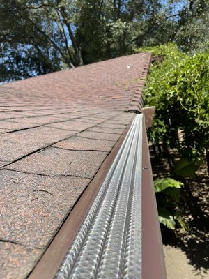 Gutter Cover Installation in Burson - We removed an old system that was not accomplishing its intended purpose and replaced it with our NorCal Gutter Protection system. Gutter Cover Installation in Burson - We removed an old system that was not accomplishing its intended purpose and replaced it with our NorCal Gutter Protection system.