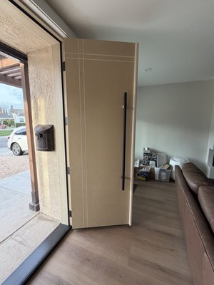 Fiberglass front door Gel Stain - We applied Gel Stain finish to enhance the natural wood look of this new fiberglass door. the process included proper surface preparation, detailed grain work for a realistic wood appearance and a protective clear coat to ensure durability against sun and weather exposure. Fiberglass front door Gel Stain - We applied Gel Stain finish to enhance the natural wood look of this new fiberglass door. the process included proper surface preparation, detailed grain work for a realistic wood appearance and a protective clear coat to ensure durability against sun and weather exposure.