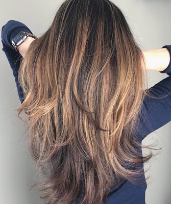 Full Head High Lights - Transform your hair with a stunning full head of highlights at Jundae Salon, our expert stylists specialize in creating natural, sun-kissed highlights that enhance your hair’s depth, texture, and shine. Whether you want a subtle glow or a bold, vibrant look, our personalized approach ensures a result tailored to your unique style and preferences. At Jundae Salon, we use the highest-quality products to nourish and protect your hair throughout the highlighting process, leaving you with a fresh, luminous finish that lasts. Our friendly and professional team is dedicated to delivering not only beautiful hair but a luxurious salon experience. Full Head High Lights - Transform your hair with a stunning full head of highlights at Jundae Salon, our expert stylists specialize in creating natural, sun-kissed highlights that enhance your hair’s depth, texture, and shine. Whether you want a subtle glow or a bold, vibrant look, our personalized approach ensures a result tailored to your unique style and preferences. At Jundae Salon, we use the highest-quality products to nourish and protect your hair throughout the highlighting process, leaving you with a fresh, luminous finish that lasts. Our friendly and professional team is dedicated to delivering not only beautiful hair but a luxurious salon experience.