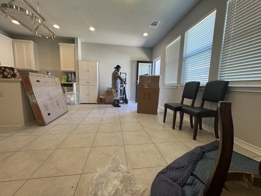 DALI Houston Movers - Planning a Move? Stressed out over your budget or unresponsive moving companies?
Chances are you have moved before in your life, whether you did everything yourself or you overpaid a moving company to do everything and felt disappointed at the end…or maybe you were happy at the end, but you still overpaid…
Regardless of your moving situation we can offer great affordable solutions!
We agree driving a box truck is not for everyone, but we know saving money and feeling better at the end of the day is 🤷♂️ and there are other options.
We’re blessed to say we have moving crews and strong presence in the following areas:
Call Or Text Today to Schedule Your Move!
(832)816-3675 DALI Houston Movers - Planning a Move? Stressed out over your budget or unresponsive moving companies?
Chances are you have moved before in your life, whether you did everything yourself or you overpaid a moving company to do everything and felt disappointed at the end…or maybe you were happy at the end, but you still overpaid…
Regardless of your moving situation we can offer great affordable solutions!
We agree driving a box truck is not for everyone, but we know saving money and feeling better at the end of the day is 🤷♂️ and there are other options.
We’re blessed to say we have moving crews and strong presence in the following areas:
Call Or Text Today to Schedule Your Move!
(832)816-3675