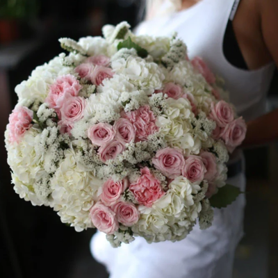 💍 EVENT & WEDDING DESIGN - Our event and wedding floral designs are created for clients looking for a refined and cohesive aesthetic. We work with premium flowers, including roses and orchids, to design elegant installations, centerpieces, and custom floral concepts for weddings, private events, and corporate clients. Pink Clover Florist has experience working with brands like Google and Bvlgari, bringing a high level of detail and consistency to every project.
We proudly serve Newbury Park and surrounding areas within 30 miles, including Thousand Oaks, Westlake Village, Agoura Hills, Camarillo, Simi Valley, Moorpark, Oxnard, Ventura, Calabasas, and Malibu. 💍 EVENT & WEDDING DESIGN - Our event and wedding floral designs are created for clients looking for a refined and cohesive aesthetic. We work with premium flowers, including roses and orchids, to design elegant installations, centerpieces, and custom floral concepts for weddings, private events, and corporate clients. Pink Clover Florist has experience working with brands like Google and Bvlgari, bringing a high level of detail and consistency to every project.
We proudly serve Newbury Park and surrounding areas within 30 miles, including Thousand Oaks, Westlake Village, Agoura Hills, Camarillo, Simi Valley, Moorpark, Oxnard, Ventura, Calabasas, and Malibu.