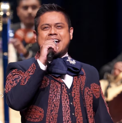 Serenata - Hire our mariachi to surprise your loved one.