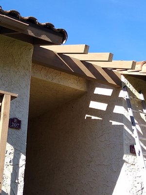 2nd story beam replacement - Termite and dry rot damage on the 6x12 beam and 3 4x6 rafters 2nd story beam replacement - Termite and dry rot damage on the 6x12 beam and 3 4x6 rafters