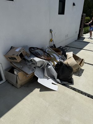 Residential garbage removal - Junk removal aka, garbage removal North Hollywood, recycling Reseda, Construction debris removal San Fernando Valley Residential garbage removal - Junk removal aka, garbage removal North Hollywood, recycling Reseda, Construction debris removal San Fernando Valley