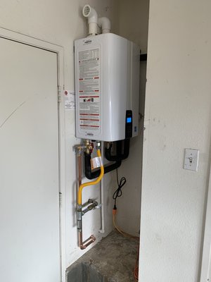Navien NPE2 installed here in San Diego from Water Heater Online - Another happy customer with Navien NPE2-240a here at San Diego California. Call us now to get your water heater upgraded. Water Heater Online San Diego (858) 225-9849 Navien NPE2 installed here in San Diego from Water Heater Online - Another happy customer with Navien NPE2-240a here at San Diego California. Call us now to get your water heater upgraded. Water Heater Online San Diego (858) 225-9849