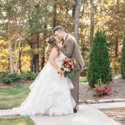 Weddings - Your wedding day is one of the most special moments of your life, and our team at Southern Beauty Co. is here to make sure you look and feel your absolute best.
We specialize in:
💍 Bridal hair
💄 Professional bridal makeup
👰 Bridesmaids & bridal party styling
✨ Soft glam, timeless styles, and long-lasting looks
Our experienced team works closely with each bride to create a look that feels beautiful, effortless, and completely you.
📅 Now booking 2026 & 2027 weddings
📍 Based in Ellijay, GA – travel available
📩 Message us today to reserve your wed Weddings - Your wedding day is one of the most special moments of your life, and our team at Southern Beauty Co. is here to make sure you look and feel your absolute best.
We specialize in:
💍 Bridal hair
💄 Professional bridal makeup
👰 Bridesmaids & bridal party styling
✨ Soft glam, timeless styles, and long-lasting looks
Our experienced team works closely with each bride to create a look that feels beautiful, effortless, and completely you.
📅 Now booking 2026 & 2027 weddings
📍 Based in Ellijay, GA – travel available
📩 Message us today to reserve your wed
