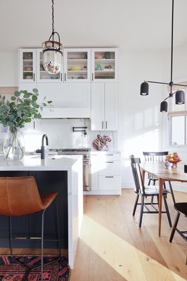 Cape Cod inspired project in Manhattan Beach - This project was brought to us by a well established designer, Mandy Cheng, her vision was to create at Cape Cod in the heart of Manhattan Beach. Fortunate enough to win 4 awards for this project 🥇🏆🥇 Cape Cod inspired project in Manhattan Beach - This project was brought to us by a well established designer, Mandy Cheng, her vision was to create at Cape Cod in the heart of Manhattan Beach. Fortunate enough to win 4 awards for this project 🥇🏆🥇