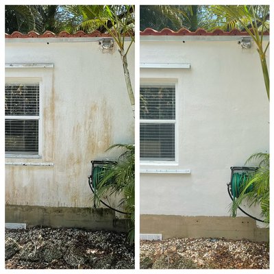 House wash 2022 - Home had some organic stains. Softwashing method was used to remove stains. House wash 2022 - Home had some organic stains. Softwashing method was used to remove stains.
