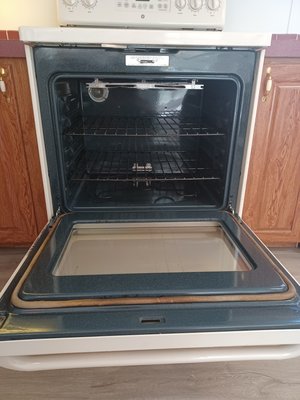 Oven Cleaning - Oven cleaning for a move out project