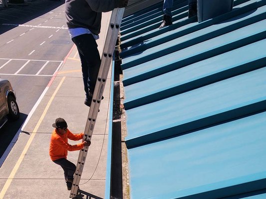 Gutter Cleaning - We also provide gutter cleaning services! Gutter Cleaning - We also provide gutter cleaning services!