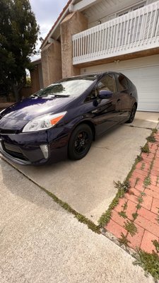 Toyota Prius - Deluxe Package - Customer called us for a Deluxe Detail. The reason: a throw up! And there we were to make it disappear and smell good again! Job was done in 5h and the client was very satisfied with the final results, the paint protection was applied at the end with our polisher machine and the high end chemicals from 3D products! Final result looks awesome! Toyota Prius - Deluxe Package - Customer called us for a Deluxe Detail. The reason: a throw up! And there we were to make it disappear and smell good again! Job was done in 5h and the client was very satisfied with the final results, the paint protection was applied at the end with our polisher machine and the high end chemicals from 3D products! Final result looks awesome!
