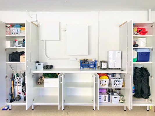 Garages - Home Organizing, Home Styling, Home Staging Garages - Home Organizing, Home Styling, Home Staging