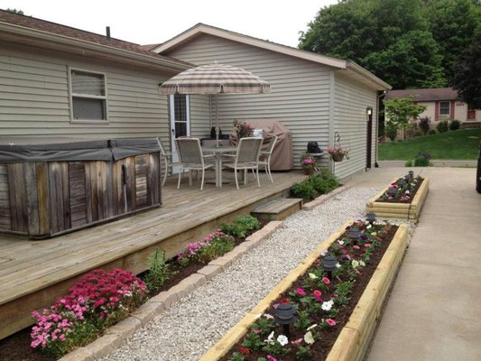 Landscaping - Call now for your custom landscaping/garden design needs! Landscaping - Call now for your custom landscaping/garden design needs!
