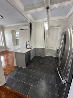 Standard cleaning - 3/2 apartment - This unit was recently renovated after the previous tenants moved out. A standard cleaning was performed. This place was SHINING when it was all finished! Standard cleaning - 3/2 apartment - This unit was recently renovated after the previous tenants moved out. A standard cleaning was performed. This place was SHINING when it was all finished!