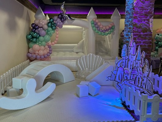 Under The Sea - Let us recreate and bring to life your next event! Come and inquire about our services.