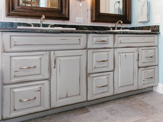 Raised Square Panel Cabinet Reface - Cabinet refacing is a kitchen renovation technique that involves replacing the visible parts of cabinets while keeping the cabinet boxes intact. What this means for you? Lower cost, lower impact, faster service and you get unique cabinets that look better than new (Custom Doors).

Many styles and full range of colors (including wood grains) available!!