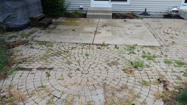 Paver and Concrete Cleaning - Several projects consisting of cleaning concrete and sealing, to cleaning paver patios, followed by re-sanding with polymer sand and sealing. Paver and Concrete Cleaning - Several projects consisting of cleaning concrete and sealing, to cleaning paver patios, followed by re-sanding with polymer sand and sealing.