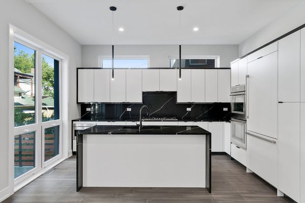 Uptown Condo for Sale - Uptown condo for sale Uptown Condo for Sale - Uptown condo for sale