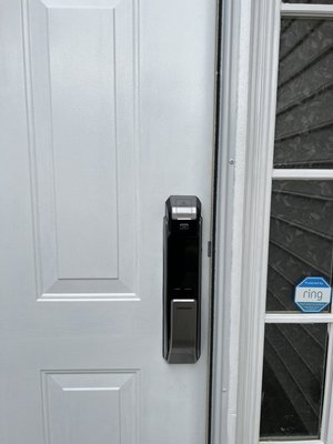 Samsung electronic smart lock installation. - Customer wanted to install a lock that is high security and a cool looking on a model house.
We switched out the old knob/deadbolt and installed the Samsung smart lock which is packed with fingerprint scanner,touch screen keypad,and emergency keys that are not easy to duplicate.
The lock it self is pick proof! Samsung electronic smart lock installation. - Customer wanted to install a lock that is high security and a cool looking on a model house.
We switched out the old knob/deadbolt and installed the Samsung smart lock which is packed with fingerprint scanner,touch screen keypad,and emergency keys that are not easy to duplicate.
The lock it self is pick proof!