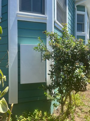 Mike J | Manhattan Beach - Haven system installed: 2 Franklin WH batteries for whole home and 2 EVs
Estimated backup time: 4 days
Savings on bills: $180-$225 / month Mike J | Manhattan Beach - Haven system installed: 2 Franklin WH batteries for whole home and 2 EVs
Estimated backup time: 4 days
Savings on bills: $180-$225 / month