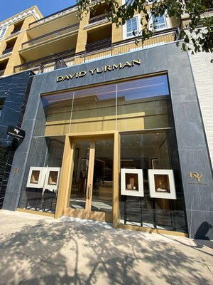Storefront Window Cleaning - Storefront windows look best when cleaned frequently. Choose weekly, bi-weekly, or monthly cleanings for a discount!