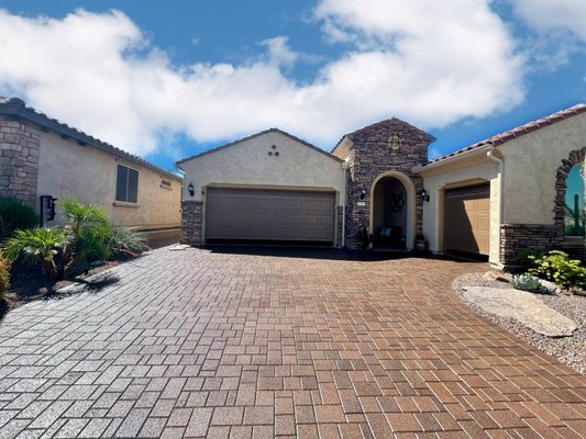 Paver Sealing - We seal pavers all the time, Paver Sealing brings pavers back to life. It gives them back their vivid colors. Also protects them from the UV rays