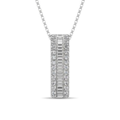 14K White Gold Round and Baguette Diamond 1/3 Ct.Tw. Drop Bar Pendant - Crafted in radiant 14K white gold, this drop bar pendant showcases a harmonious blend of round and baguette diamonds totaling 0.32 carats, each set with meticulous prong and invisible settings to enhance their natural brilliance. The GH color and SI2 clarity reveal a subtle, refined sparkle that captures light with every movement. Designed with precision and artistry, this piece embodies timeless elegance and impeccable craftsmanship, making it a distinguished addition to any jewelry collection.
Product Details
Metal: 14k White Gold
Stone Type: Diamond
Shape: Baguette / Round
Color: GH
Clarity: SI2
Carat Weight: 0.32 CTW
Setting: Prong / Invisible 14K White Gold Round and Baguette Diamond 1/3 Ct.Tw. Drop Bar Pendant - Crafted in radiant 14K white gold, this drop bar pendant showcases a harmonious blend of round and baguette diamonds totaling 0.32 carats, each set with meticulous prong and invisible settings to enhance their natural brilliance. The GH color and SI2 clarity reveal a subtle, refined sparkle that captures light with every movement. Designed with precision and artistry, this piece embodies timeless elegance and impeccable craftsmanship, making it a distinguished addition to any jewelry collection.
Product Details
Metal: 14k White Gold
Stone Type: Diamond
Shape: Baguette / Round
Color: GH
Clarity: SI2
Carat Weight: 0.32 CTW
Setting: Prong / Invisible