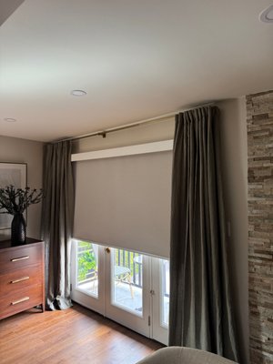 Roller Shades - Here are some photos of Roller Shades to give you an idea of the modern feel they could add to your home! Roller Shades - Here are some photos of Roller Shades to give you an idea of the modern feel they could add to your home!