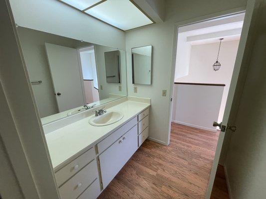 Move in cleaning in SLO - Re-model clean in San Luis Obispo, for a 2 bed 2.5 bath
All-natural cleaning products. Move in cleaning in SLO - Re-model clean in San Luis Obispo, for a 2 bed 2.5 bath
All-natural cleaning products.