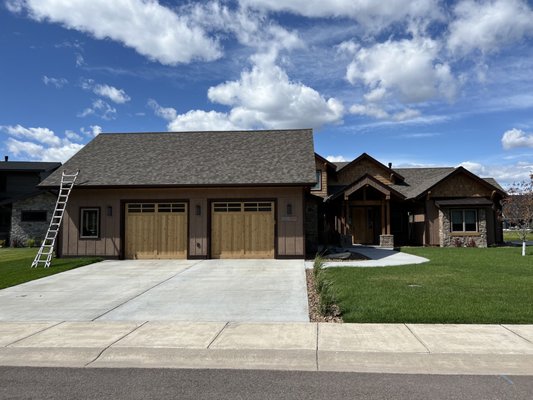 Full Roof Replacements - We do full roof replacements for residential and commercial! We check the structure of your roof to ensure the integrity of the decking is of quality. We only use the highest quality products to secure your roof and make sure your home is protected from the elements. We complete the job by doing a thorough cleanup of the property. Full Roof Replacements - We do full roof replacements for residential and commercial! We check the structure of your roof to ensure the integrity of the decking is of quality. We only use the highest quality products to secure your roof and make sure your home is protected from the elements. We complete the job by doing a thorough cleanup of the property.