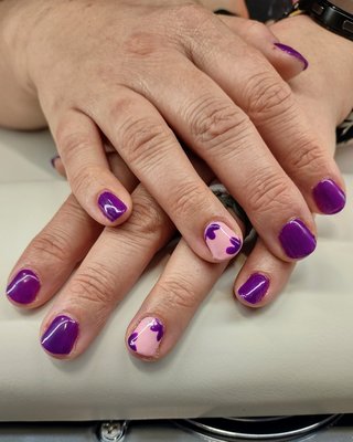 Simple Nail Art - When you select the "simple nail art" add-on on my booking website, these are some examples of what you could get! Usually two accent fingers where one technique is used, including freehand painting or a plaid design, as you see here.