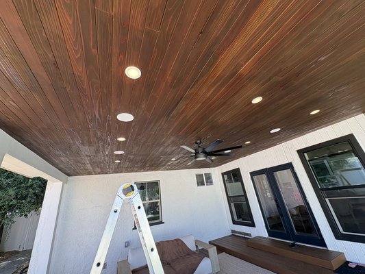 Patio extension with fan, lights and speaker system - Installed 8 smart lights, a ceiling fan and 4 speakers for great entertainment Patio extension with fan, lights and speaker system - Installed 8 smart lights, a ceiling fan and 4 speakers for great entertainment